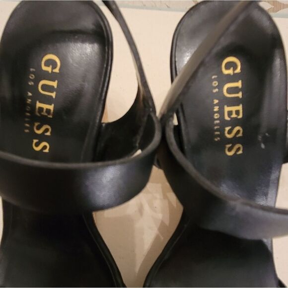 WOMEN"S GUESS WEDGE STYLE OPEN TOE SANDAL - Picture 12 of 16